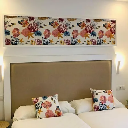 Luxury Modern By The Apartman
