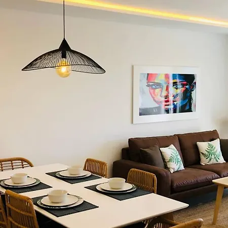 Luxury Modern By The Apartman