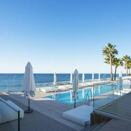 Luxury Modern By The Apartment *
